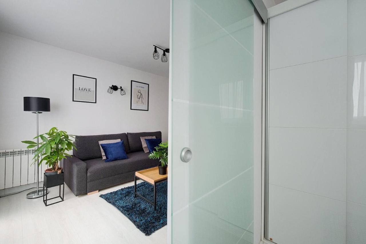 Warsaw Inside Solec With Private Parking Διαμέρισμα Εξωτερικό φωτογραφία